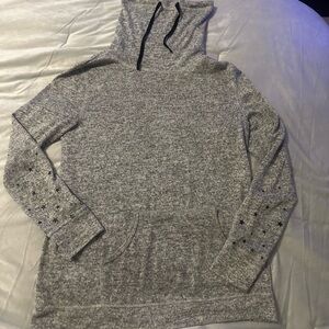 Love more brand large sweater (AT45)